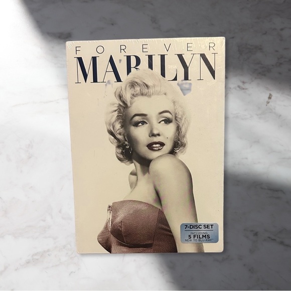 Other - BluRay DVD 7 Disc Marilyn Forever Set Of Classic Films